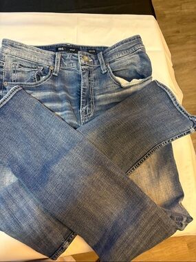 BKE Men's Light Blue Straight Jeans